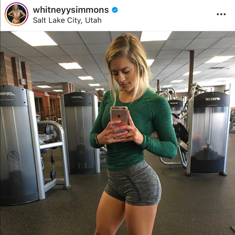 Whitney Simmons Lululemon Bundle